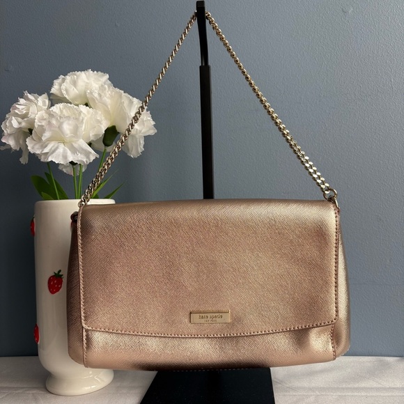 kate spade Handbags - Kate Spade Gold Metallic Shoulder Bag with Chain Strap EUC